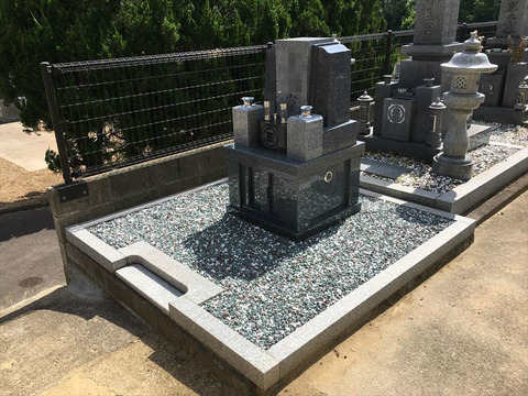 デザイン墓　庵治細目石