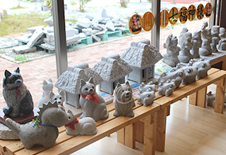 庵治石　石置物