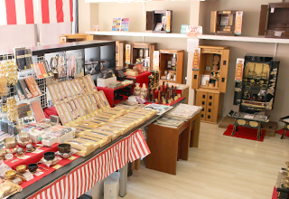 仏壇・仏具　室内展示