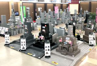 墓石　室内展示