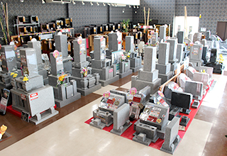 墓石　室内展示