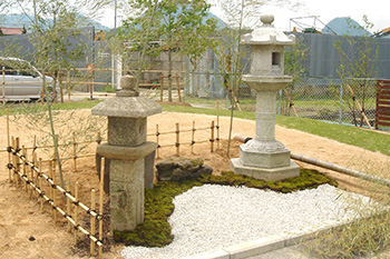 日本庭園・灯籠